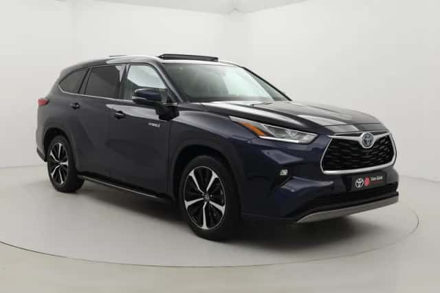 Toyota Highlander (2022) thumbnail 1