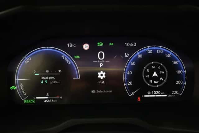 Toyota RAV4 (2025) thumbnail 3