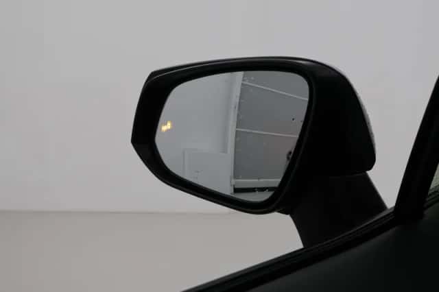 Toyota RAV4 (2025) thumbnail 5