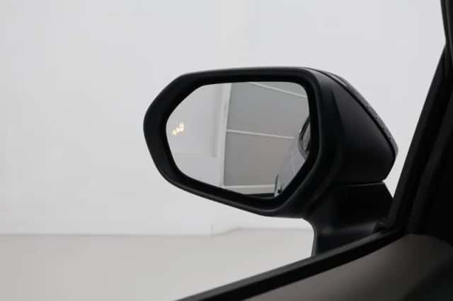 Toyota Yaris Cross (2024) thumbnail 5