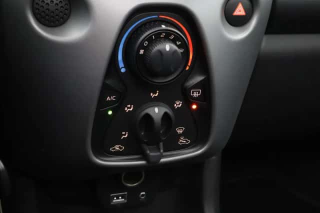 Toyota Aygo (2019) thumbnail 6