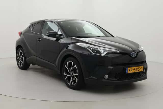 Toyota C-HR (2019) thumbnail 1