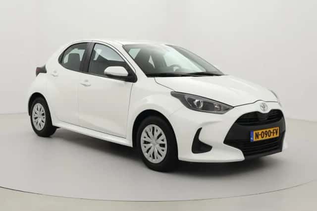 Toyota Yaris (2021) thumbnail 1