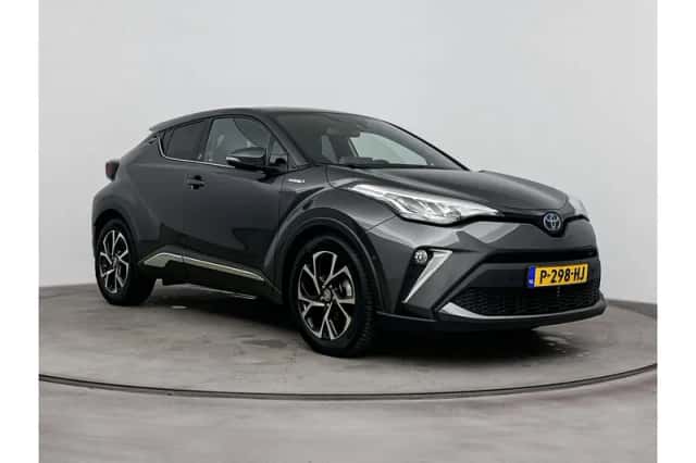 Toyota C-HR (2022) thumbnail 1