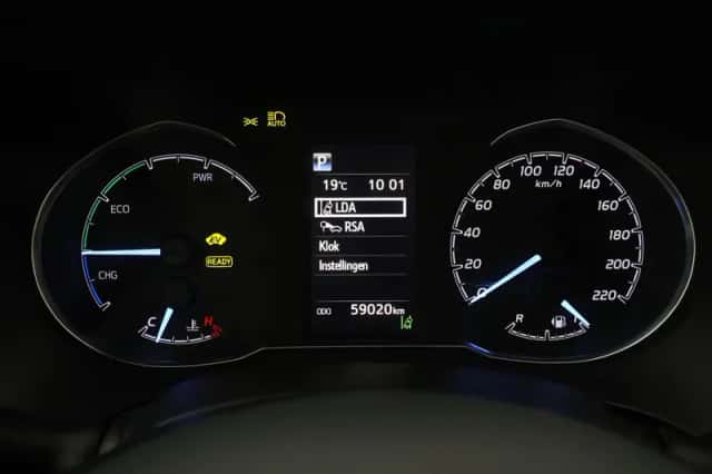 Toyota Yaris (2018) thumbnail 3