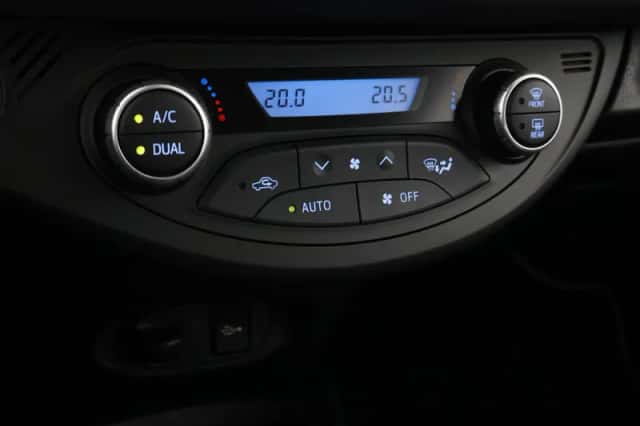 Toyota Yaris (2018) thumbnail 6