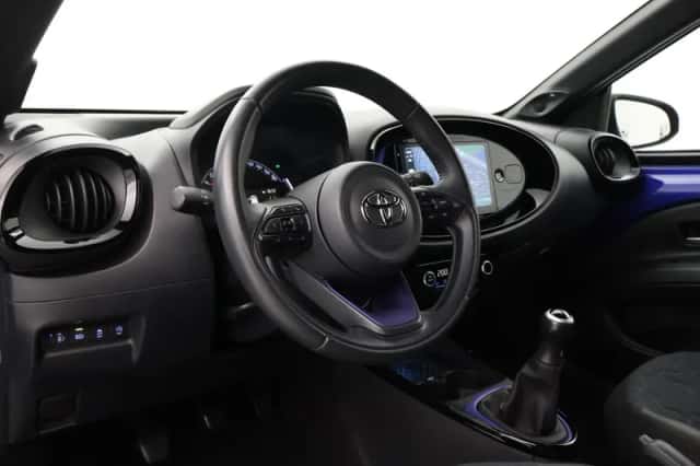 Toyota Aygo X (2023) thumbnail 2