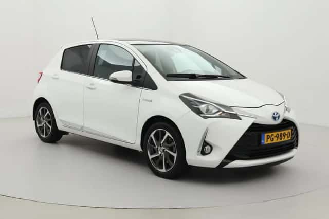 Toyota Yaris (2017) thumbnail 1