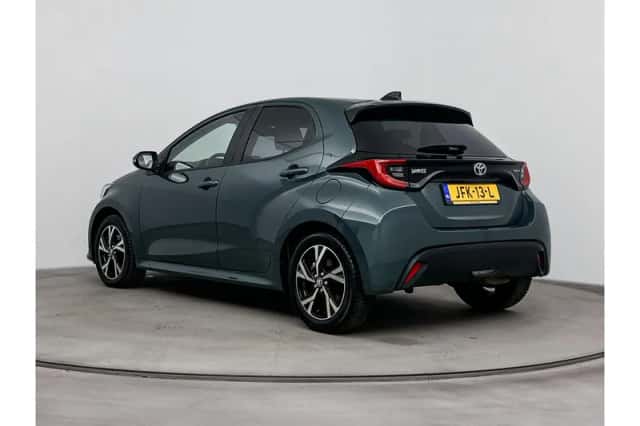 Toyota Yaris (2025) thumbnail 4
