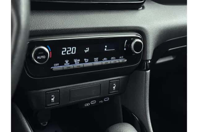 Toyota Yaris (2025) thumbnail 6