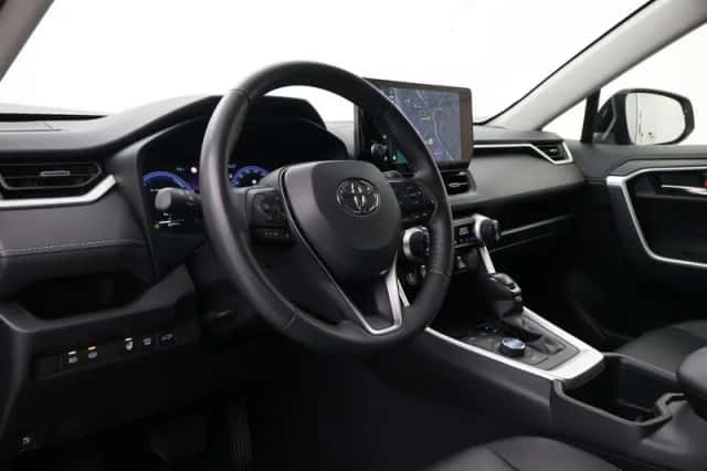 Toyota RAV4 (2025) thumbnail 2