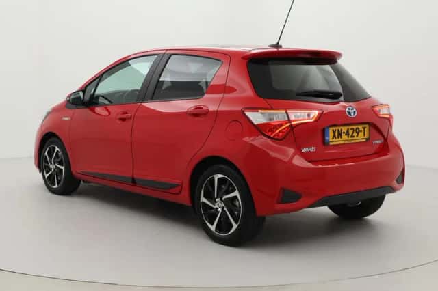 Toyota Yaris (2019) thumbnail 4