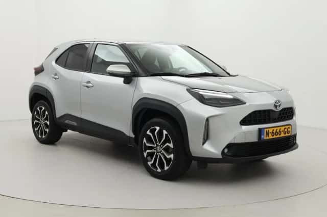 Toyota Yaris Cross (2021) thumbnail 1