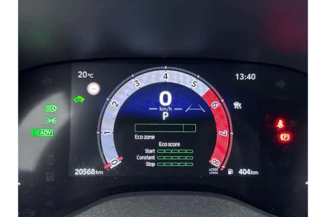 Toyota Yaris Cross (2025) thumbnail 3
