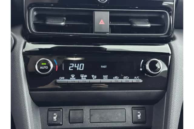 Toyota Yaris Cross (2025) thumbnail 6