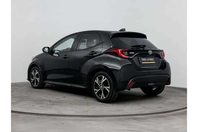 Toyota Yaris (2025) thumbnail 4