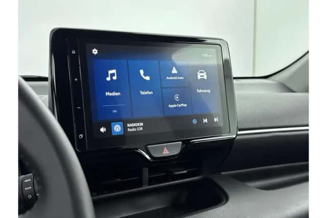 Toyota Yaris (2025) thumbnail 5