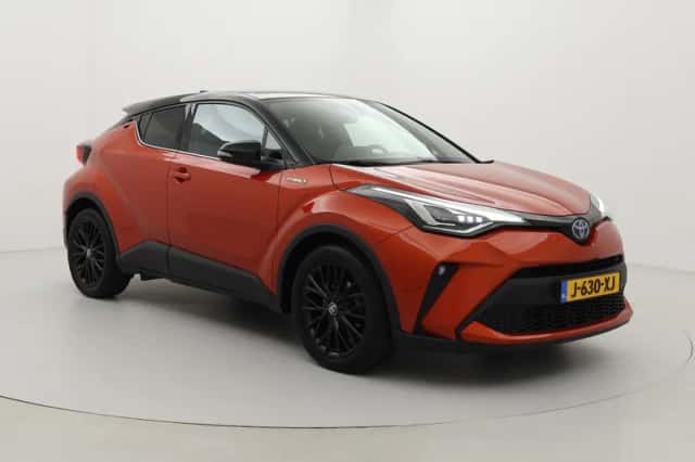 Toyota C-HR (2019) thumbnail 1
