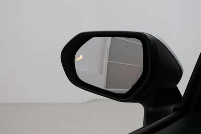 Toyota Yaris Cross (2025) thumbnail 5