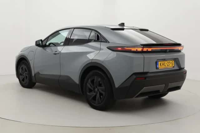 Toyota C-HR+ (2026) thumbnail 4