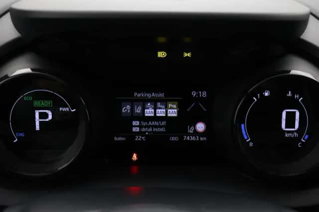 Toyota Yaris (2021) thumbnail 3