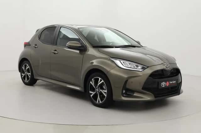 Toyota Yaris (2025) thumbnail 1
