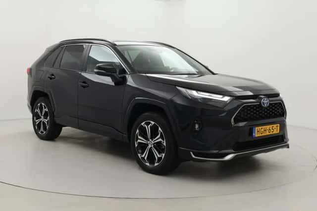 Toyota RAV4 (2025) thumbnail 1