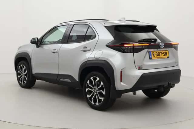 Toyota Yaris Cross (2022) thumbnail 4