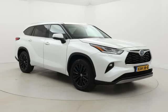 Toyota Highlander (2024) thumbnail 1