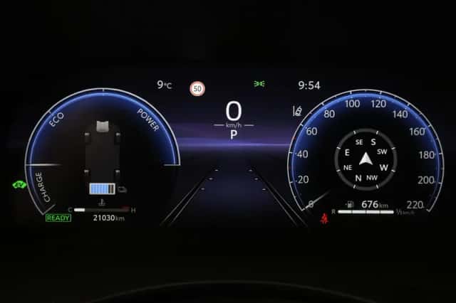 Toyota Highlander (2024) thumbnail 3