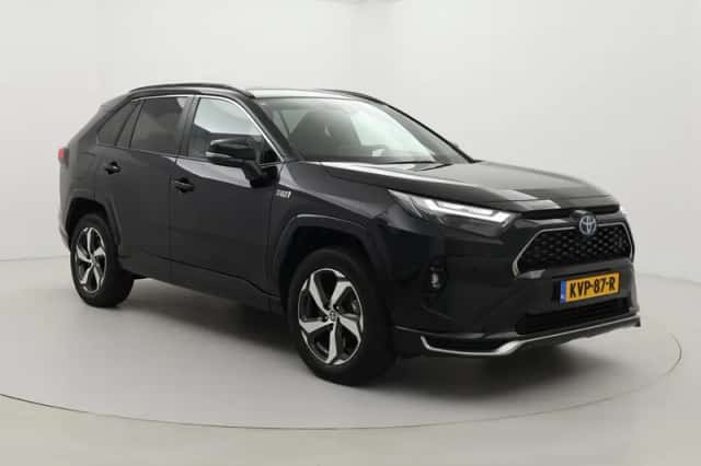 Toyota RAV4 (2022) thumbnail 1