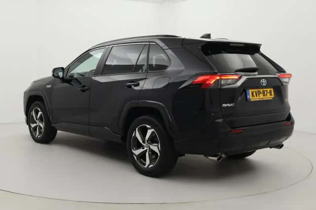 Toyota RAV4 (2022) thumbnail 4