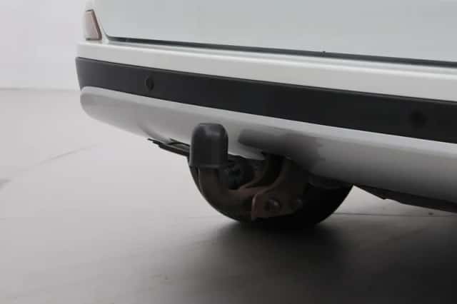 Toyota RAV4 (2016) thumbnail 5