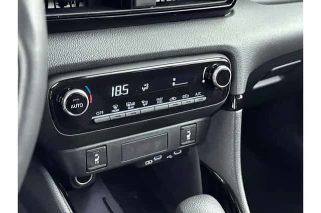 Toyota Yaris (2025) thumbnail 6