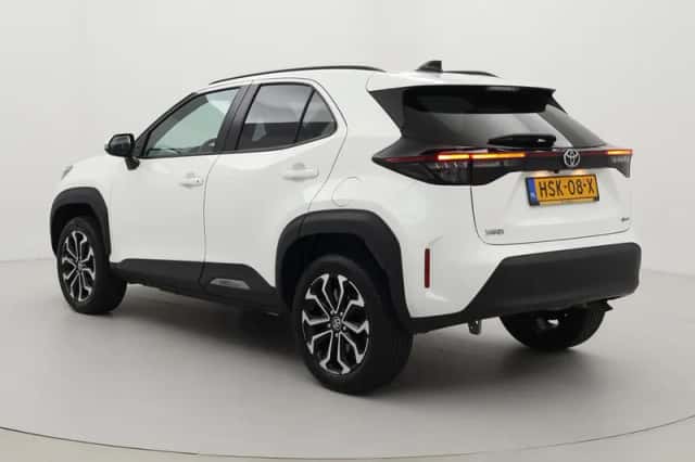 Toyota Yaris Cross (2025) thumbnail 4