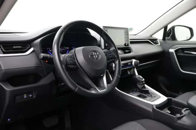 Toyota RAV4 (2019) thumbnail 2