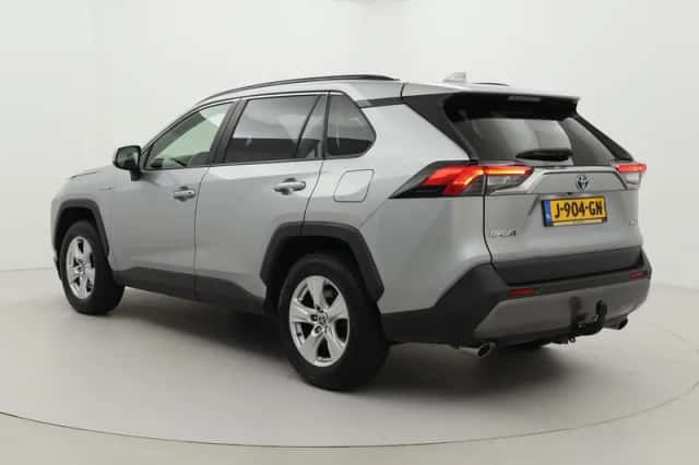 Toyota RAV4 (2019) thumbnail 4