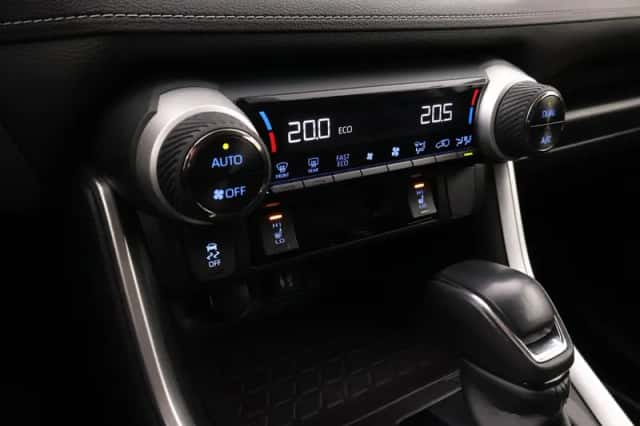 Toyota RAV4 (2019) thumbnail 6