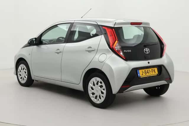 Toyota Aygo (2020) thumbnail 4
