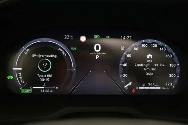 Toyota RAV4 (2023) thumbnail 3