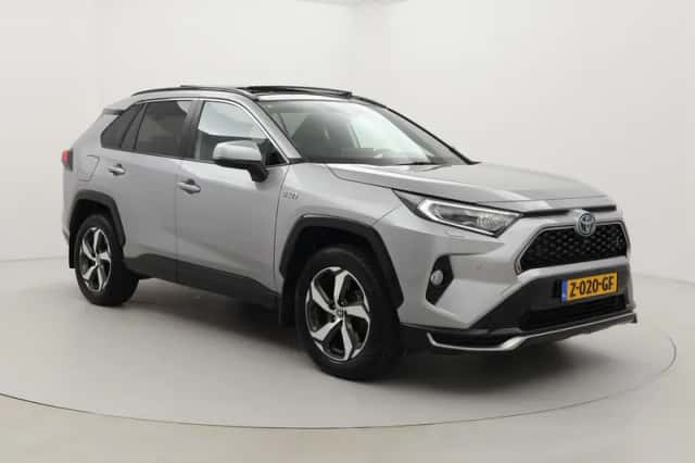 Toyota RAV4 (2022) thumbnail 1