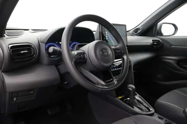 Toyota Yaris Cross (2026) thumbnail 2