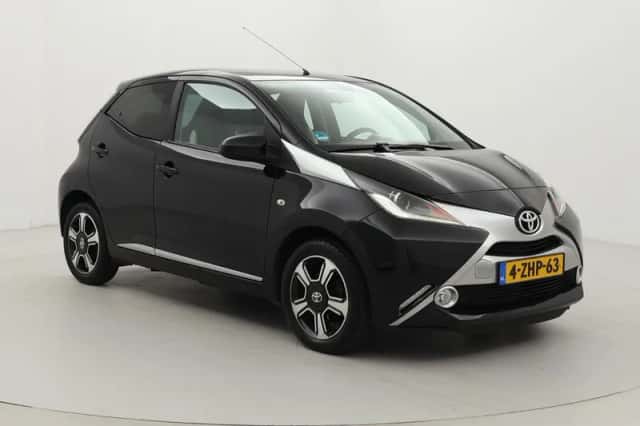 Toyota Aygo (2015) thumbnail 1