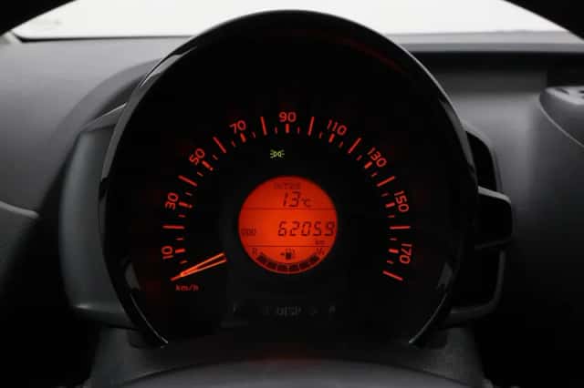 Toyota Aygo (2019) thumbnail 3