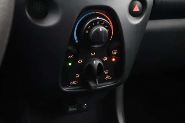 Toyota Aygo (2019) thumbnail 5
