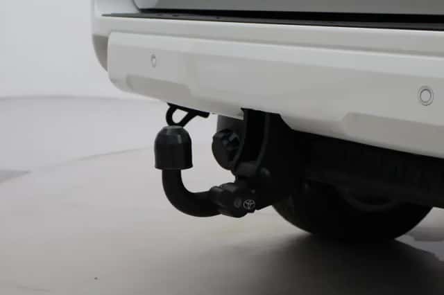 Toyota Land Cruiser (2022) thumbnail 6
