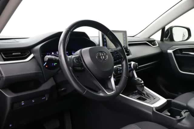 Toyota RAV4 (2019) thumbnail 2