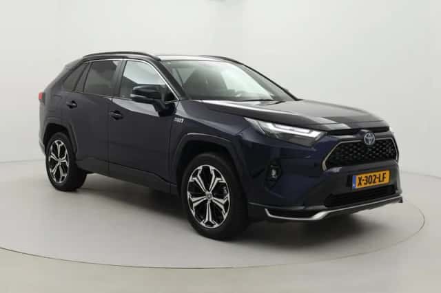 Toyota RAV4 (2023) thumbnail 1