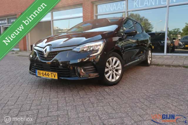 Renault Clio (2022) thumbnail 1