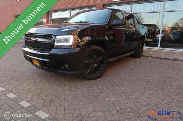 Chevrolet Avalanche (2013) thumbnail 1